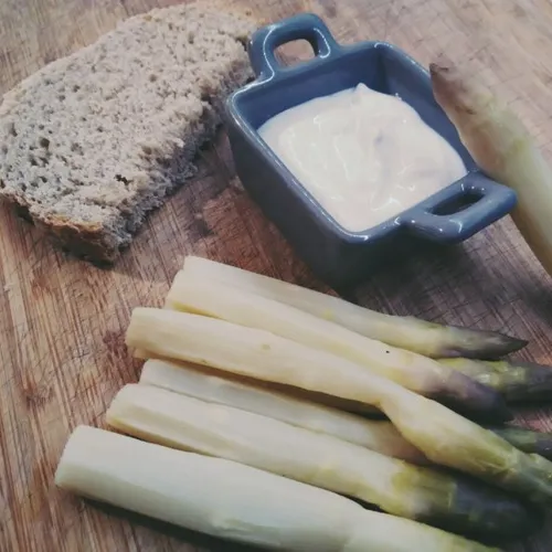 Asperges à la crème