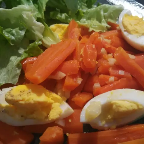 Carottes aillées aux oeufs bio