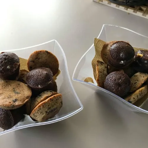 Assortiment de moelleux au chocolat et cookies