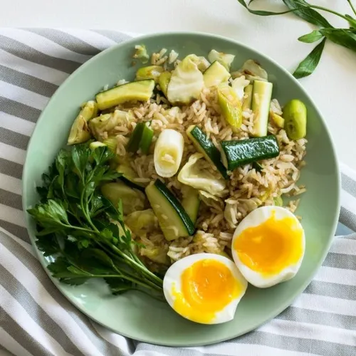 Riz accompagné de courgettes
