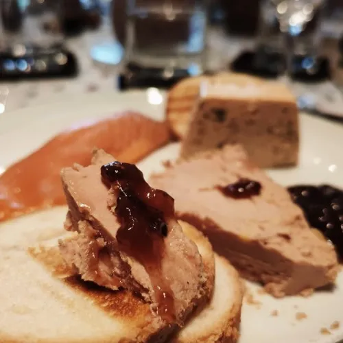 Toasts de foie gras