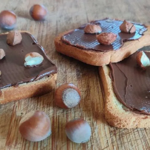 Biscottes à la pâte à tartiner aux noisettes