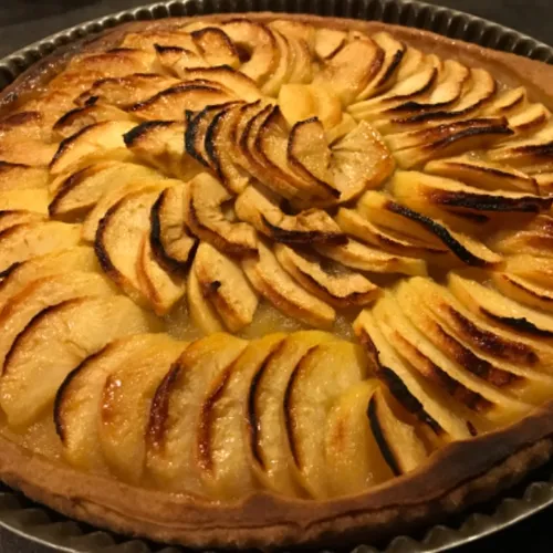 Tarte aux pommes avec pâte sablée maison recipe