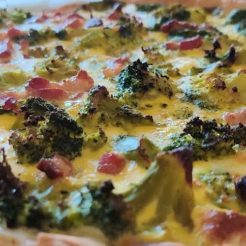 Quiche aux brocolis et aux lardons