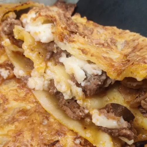 Lasagnes de viande de bœuf à la béchamel