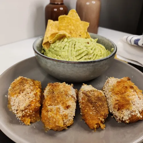 Croquettes de patate douce au quinoa et guacamole