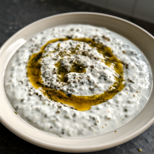 Sauce au Yaourt Turc avec Menthe et Ail