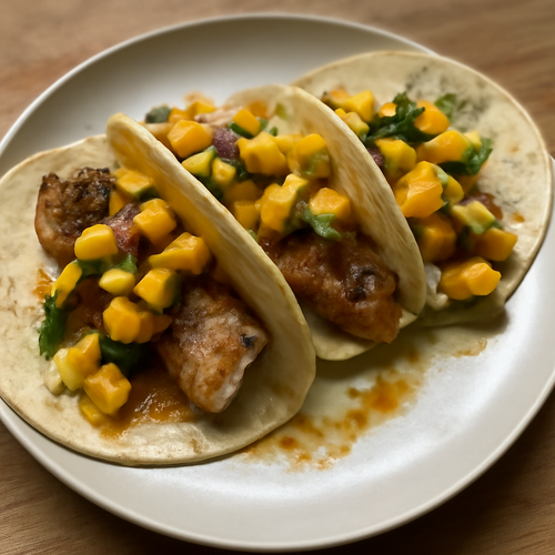 Tacos de Pêche de Saison avec Salsa de Mangue